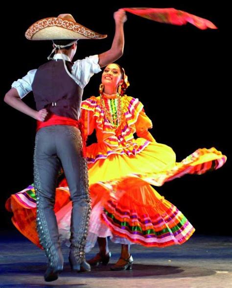 Xxxi Festival Folklorico Internacional De Extremadura En Badajoz Trajes Tipicos De Mexico