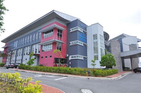 The national university of malaysia is abbreviated as universiti kebangsaan malaysia (ukm), and is situated in bangi, selangor. Photos | UKM - Universiti Kebangsaan Malaysia | Fees 2019 ...