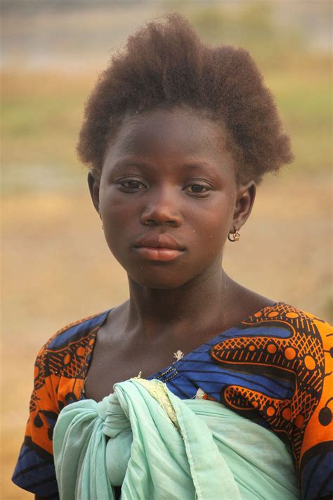 Flickrpkowzrm Burkina Faso Senufo Girl At The Lake Of