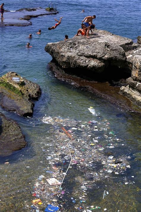 Garbage Piled Up On Sea Shore Of Beirut Lebanon Xinhua Englishnewscn