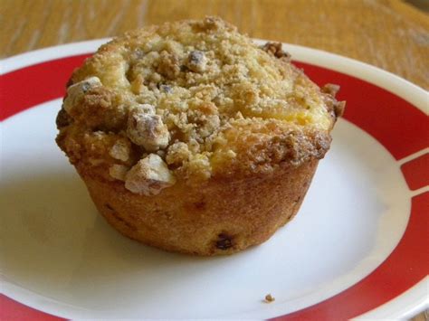 · these peach cobbler muffins are the perfect sweet snack! Peach Cobbler Muffins w/Pecan Streusel Topping | Peach ...