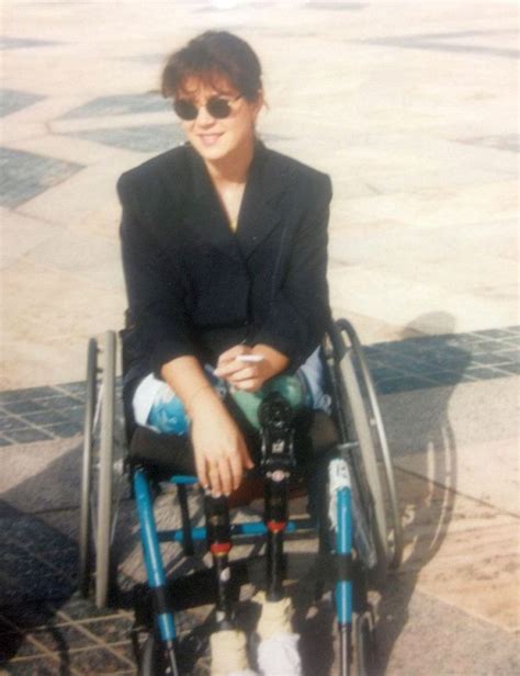 Dak Amputee Girl In Wheelchair Amputee Lady Amputee Prosthetic Leg