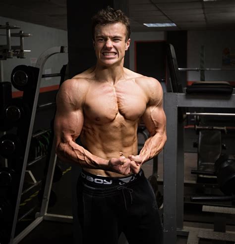 Teen Transforms Into Bodybuilding Pro In Just Two Years Daily Star