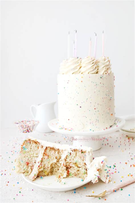 Vegan Vanilla Birthday Cake The Little Blog Of Vegan