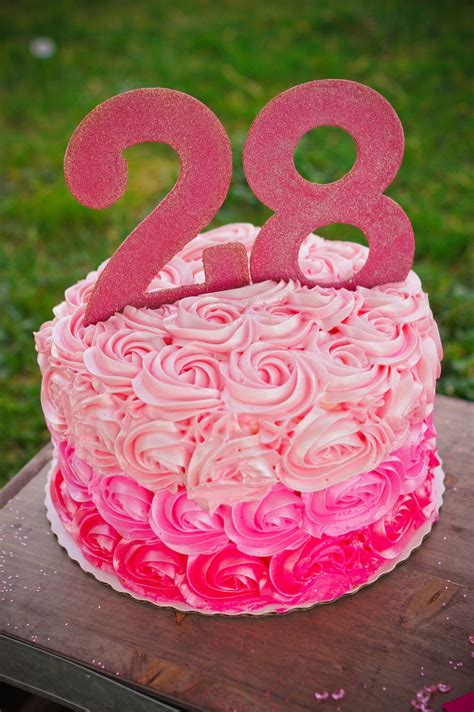 Pin By Michelle Elizondo On 28 Birthday Smash Cake Photoshoot Cake