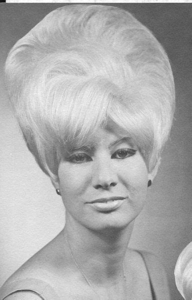 Top More Than 74 Beehive Hairstyle 60s Ineteachers
