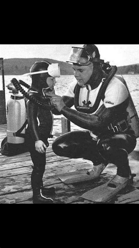 De 26 Bedste Billeder Fra Heavy Rubber Diving Gear På Pinterest