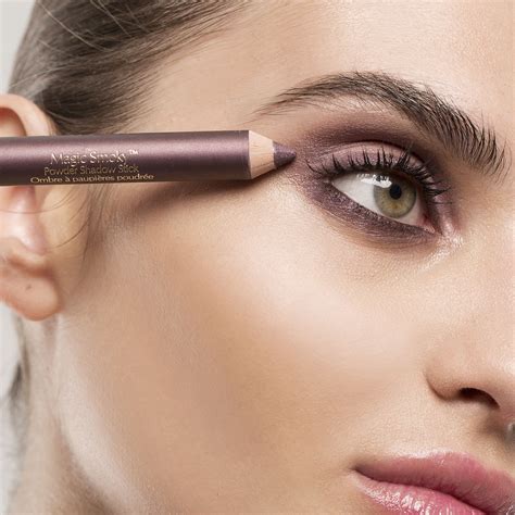 Your Look For This Weekend The Plum Smoky Eye Get The Look With