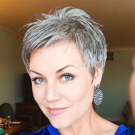 For the older ladies, we have great 14 short hairstyles for gray hair. Best Short Haircuts for Older Women with 20 Pics | Short ...