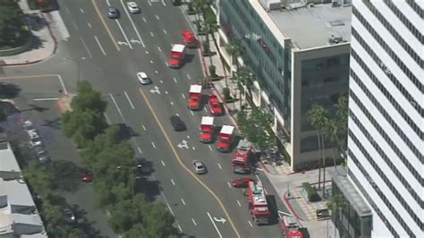 1 Hospitalized In Chemical Investigation At Sherman Oaks Galleria Nbc Los Angeles