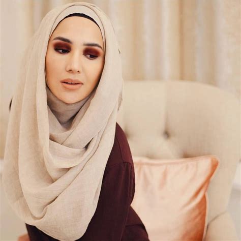 Likes Comments Hijab Photoshoot Hijabphotoshoot On Instagram Follow Us