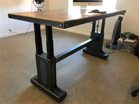 Every xdesk exudes fascinating appeal, setting them far apart from every other electric standing desk. Electric Sit Stand Desk - Vintage Industrial Furniture