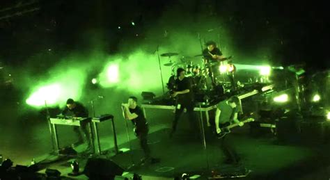 watch nine inch nails perform “the perfect drug” for the first time metal insider