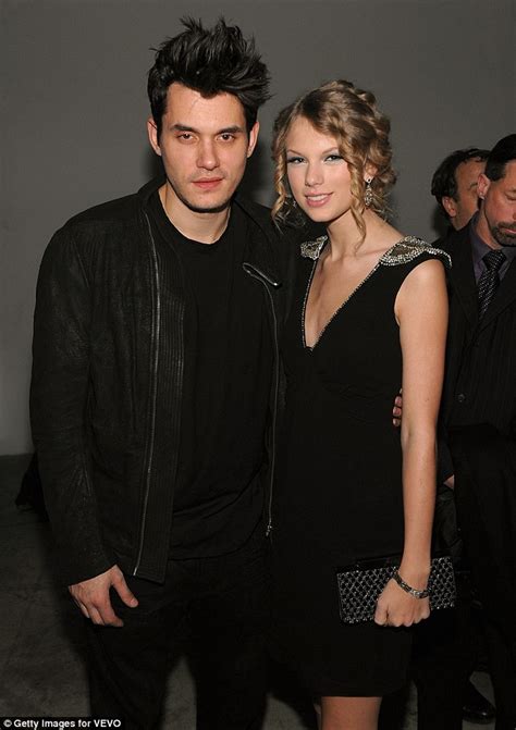 Taylor Swift And John Mayer Ignore Each Other As They Dine Separately