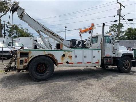 2003 Mack Rd688p 30 Ton Wrecker Ready For Work Cars And Trucks By