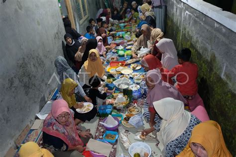 Tradisi Punggahan Sambut Ramadhan Antara Foto