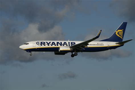 However, did you know that the airline also. File:Ryanair Boeing 737-800 EI-DPT Dublin Airport.jpg ...