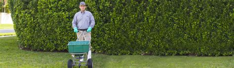 Lawn Care Maximum Pest And Fertilization