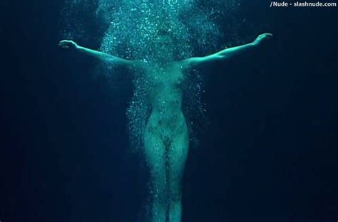 Rebecca Romijn Nude Top To Bottom In Femme Fatale Photo Nude