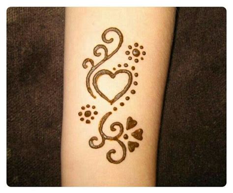 Heart Henna Beginner Henna Designs Henna Tattoo Designs Simple