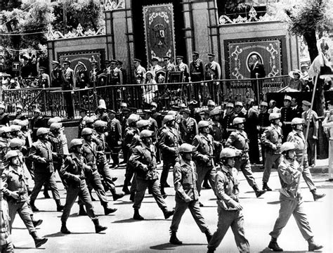 Una Historia De La Policía Nacional La Policía Nacional En El Día De Las Fuerzas Armadas De 1980