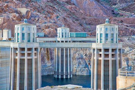 Hoover Dam Power Towers Stock Image Image Of Canyon 174087223