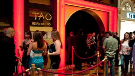 New Years Eve In Las Vegas The Hottest Hotel Parties Abc News