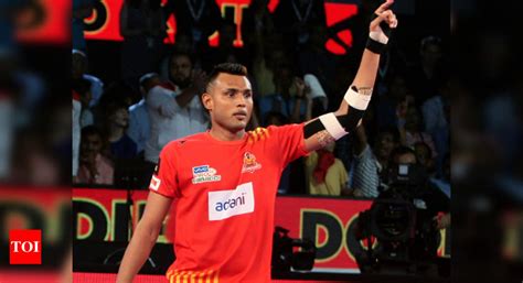 Vivo Pro Kabaddi Gujarat Fortunegiants Beat Bengal Warriors To Enter