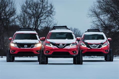 2016 Nissan Pathfinder Winter Warrior Pictures