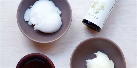 Especially dry hair should be regularly treated with conditioner, as should hair that's frequently styled with hot tools, permed, or colored. Treat Dry Damaged Hair With These Homemade Hair ...