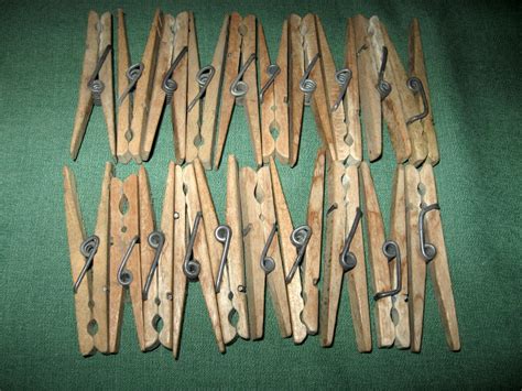 20 Vintage Clip Clothespins Wooden Antique Clothes Pins Crafting