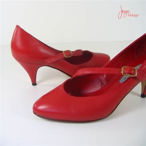 80s Pumps Red Leather Cross Strap Shoes Vintage 1980s