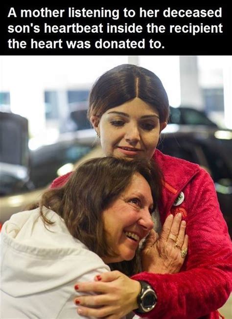 A Mother Listening To Her Deceased Sons Heartbeat In Woman Heart Was Donated To Pictures