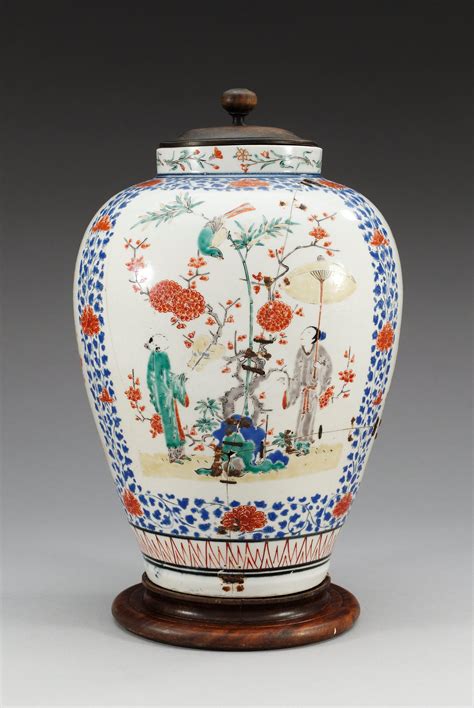 A Japanese Arita Ware Jar Kakiemon Style Edo Period Ca 1670 90