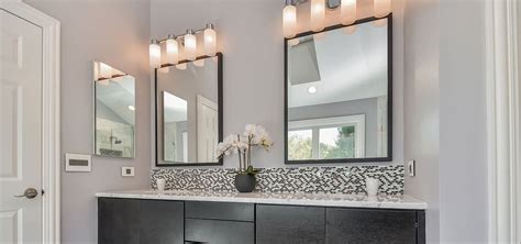 A chic mirror is the easiest way to upgrade your bathroom—no renovation required. Mirror Decorating Ideas : Home Interior | My Decorative