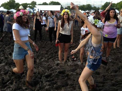 New York City Music Fest Turns Into Giant Mud Party Photos Business Insider