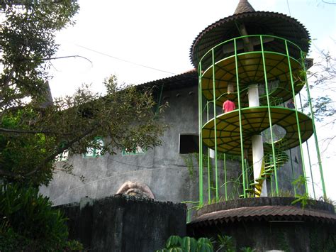 We did not find results for: Arsitekemarinsore: Museum Affandi Dan Memori Daun Pisang