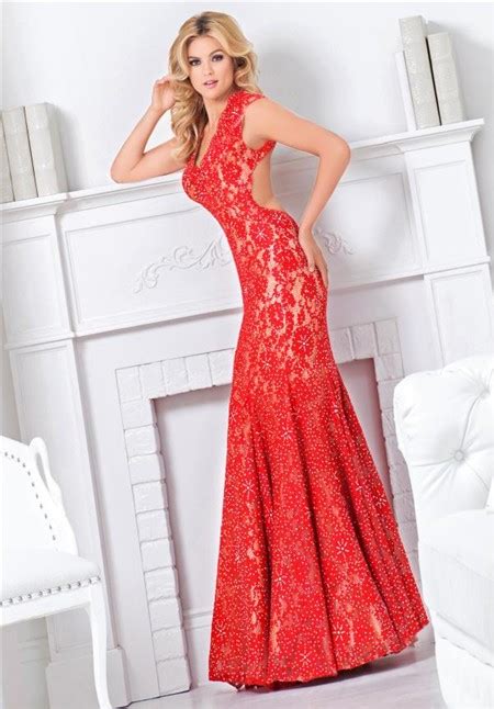 Amazing Mermaid Scalloped Neck Open Back Red Lace Beaded Long Evening