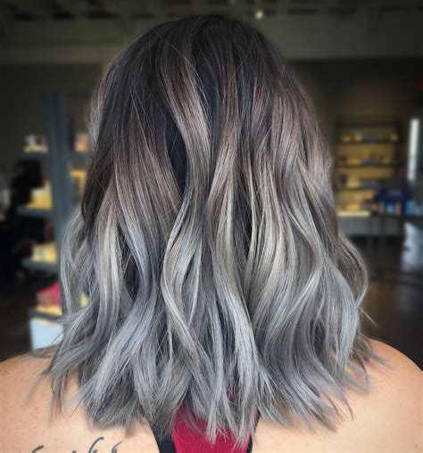 From blonde hair to balayages to purple mermaid hair and everything in between, redken has you covered. Smokey grey silver balayage | Silver hair color