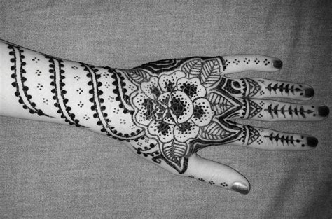 Henna Rose By Snowperson On Deviantart