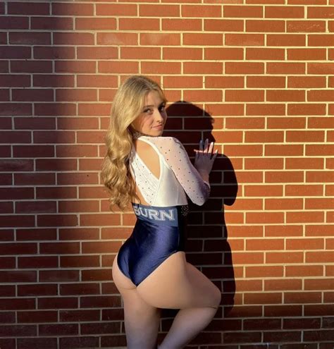 Sexy Pics On Twitter Blonde Gymnast Poses