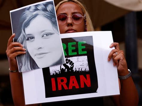 Mahsa Amini The Iranian Woman Whose Death Led To Mass Protests Was Shy And Avoided Politics