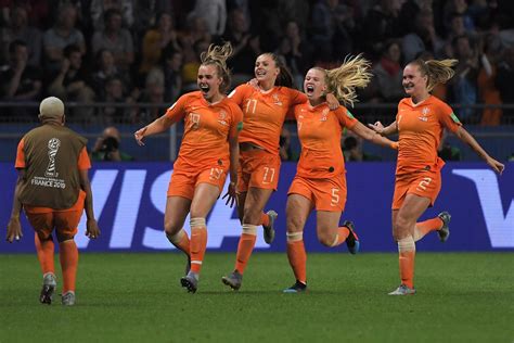 Early in the game, megan rapinoe scored on a free kick. FIFA Women's World Cup 2019: Netherlands, Italy through to ...