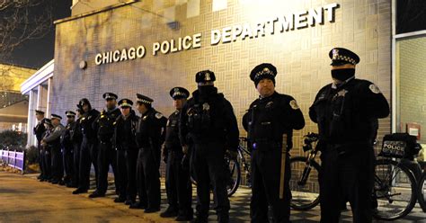Chicago Sweep Arrests 44 Noncitizens For Serious Crimes Bernard