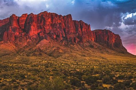 10 Stunning Photos Of The Superstition Mountains That Remind You Why It