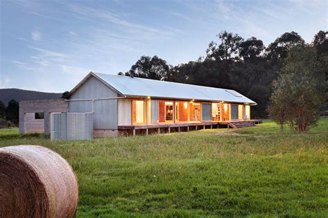 Modern Wool Shed Pays Homage To Iconic Australian Design