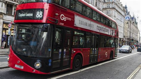 4 Arrested In Beating Of Lesbian Couple On London Bus