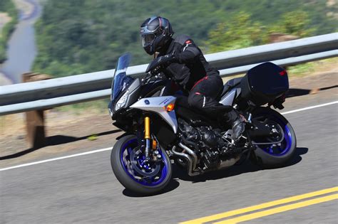Yamaha's popular tracer 900 arrives in gt form once again in 2019, having seen massive success that saw them sell out in 2018. 2019 Yamaha Tracer 900 GT Review (22 Fast Facts)