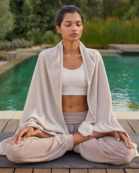 Find Out Where To Get The Pants Yoga Style Outfits Kundalini Yoga Clothes Yoga Everyday