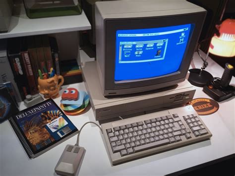 Retro Treasures Commodore Amiga 1000